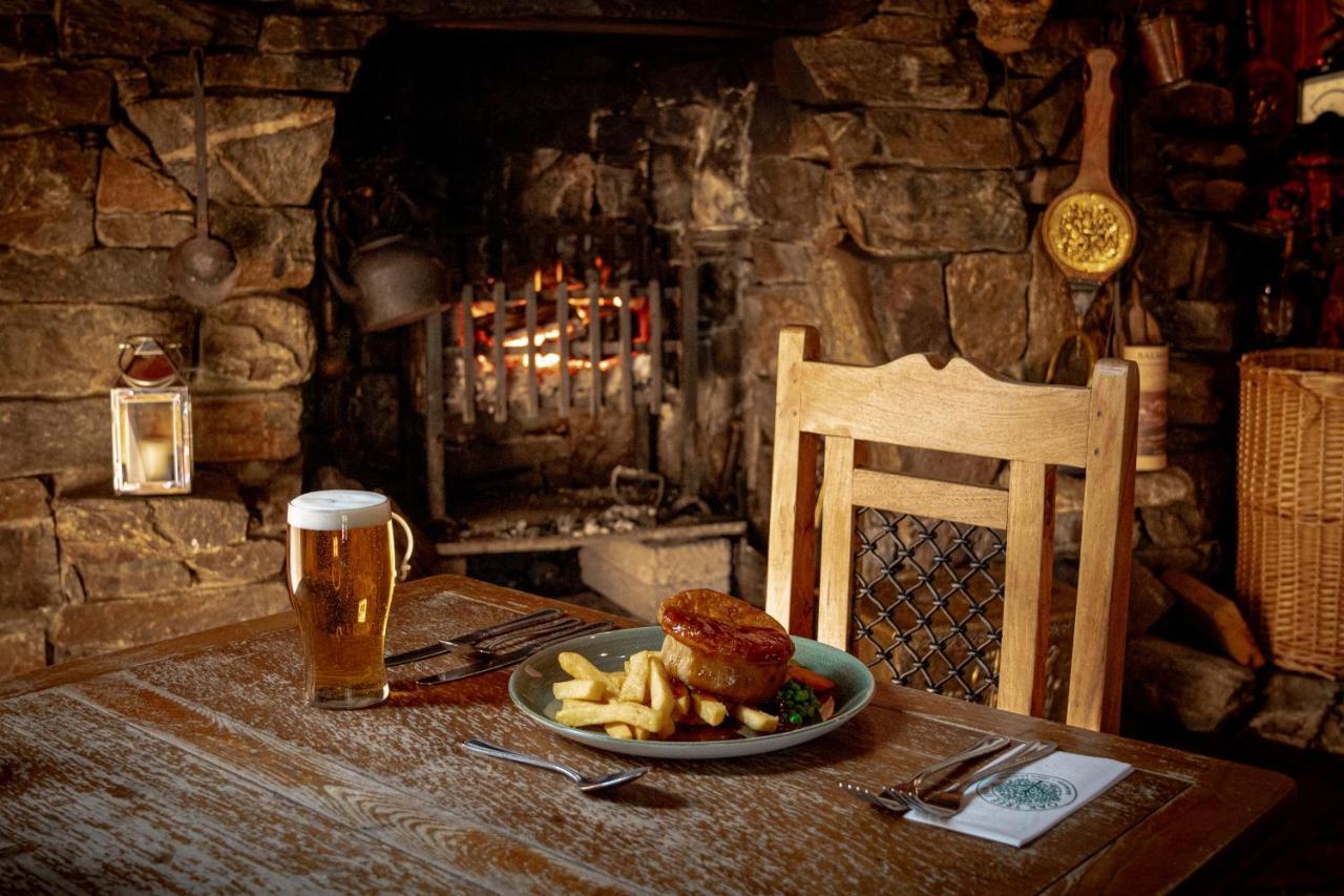 Oak Tree Inn Balmaha Buitenkant foto
